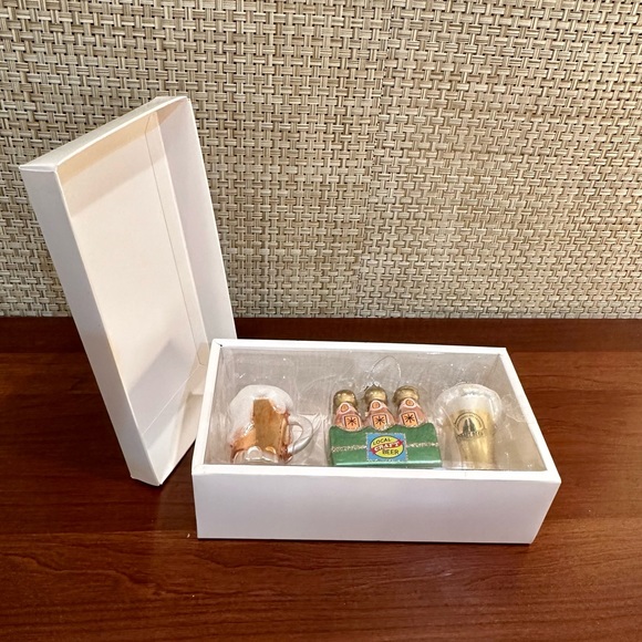 🎄🌟HP🌟Set of 3 Christmas Blown Glass Craft Beer Ornaments Painted Glitter - Picture 2 of 8